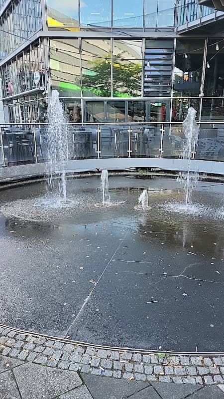 Wasserwandbrunnen, Bielefeld (2004) - Image 1