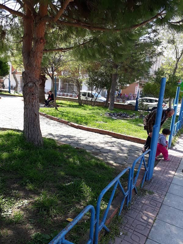 Ömürevler Parkı - Image 1
