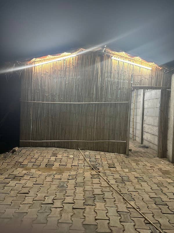 Hooka Hut - Image 1