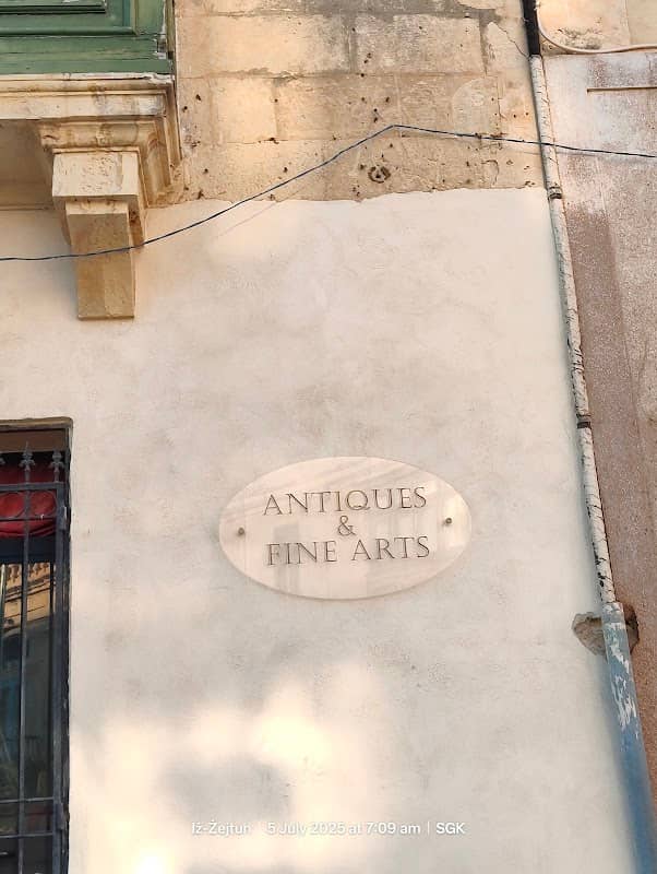 Antiques & fine arts - Image 1