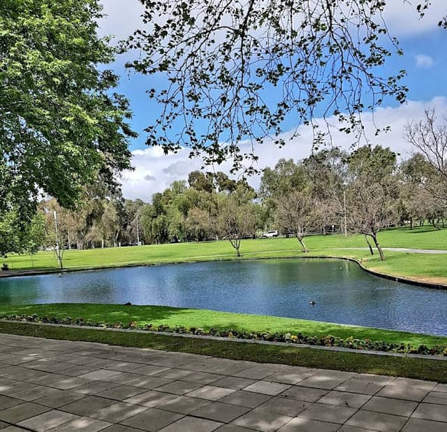 Fountain valley park - Image 1