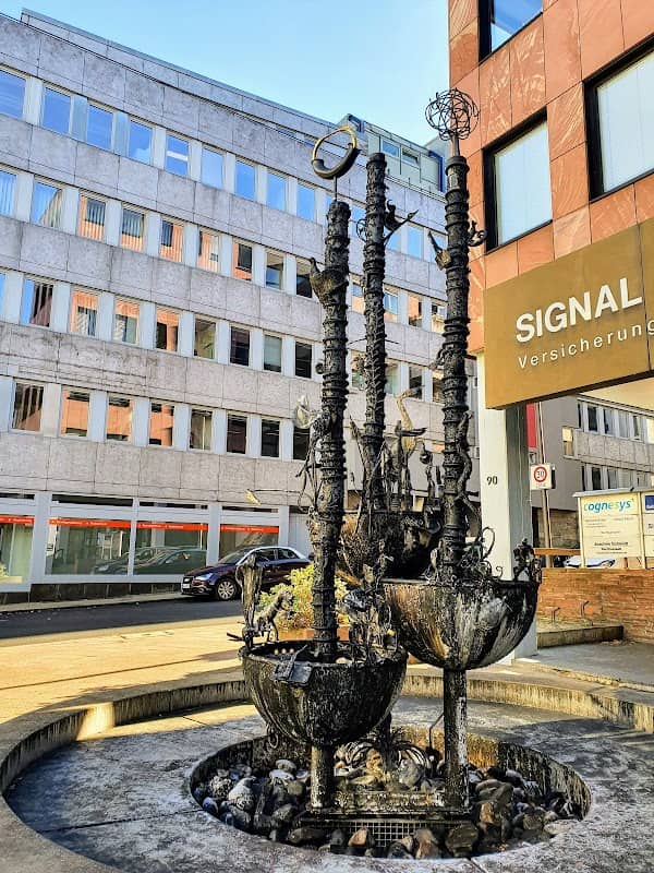 Friedensbrunnen, Aachen - Weltkongress der Schmiede () - Image 1