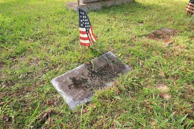 MacIntosh Cemetery - Image 2
