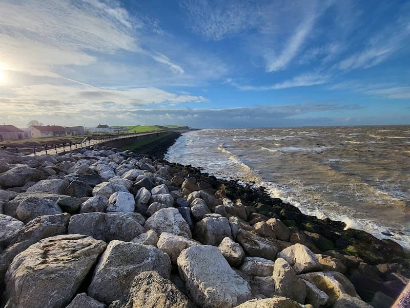 Reculver Towers and Roman Fort - Image 3