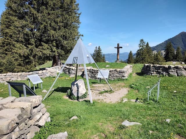 Geografischer Mittelpunkt der Schweiz - Image 1