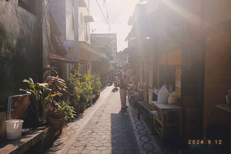 KAJOETANGAN - Image 1