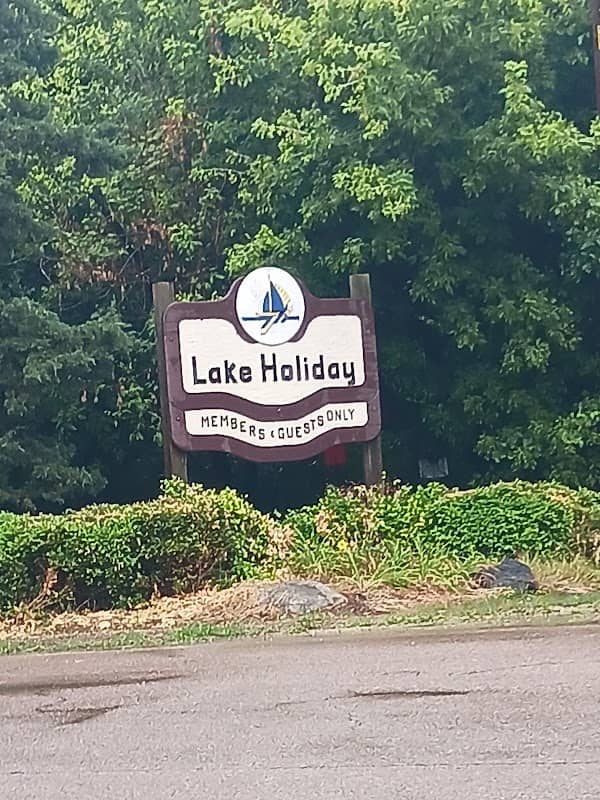 Lake Holiday Park - Image 1