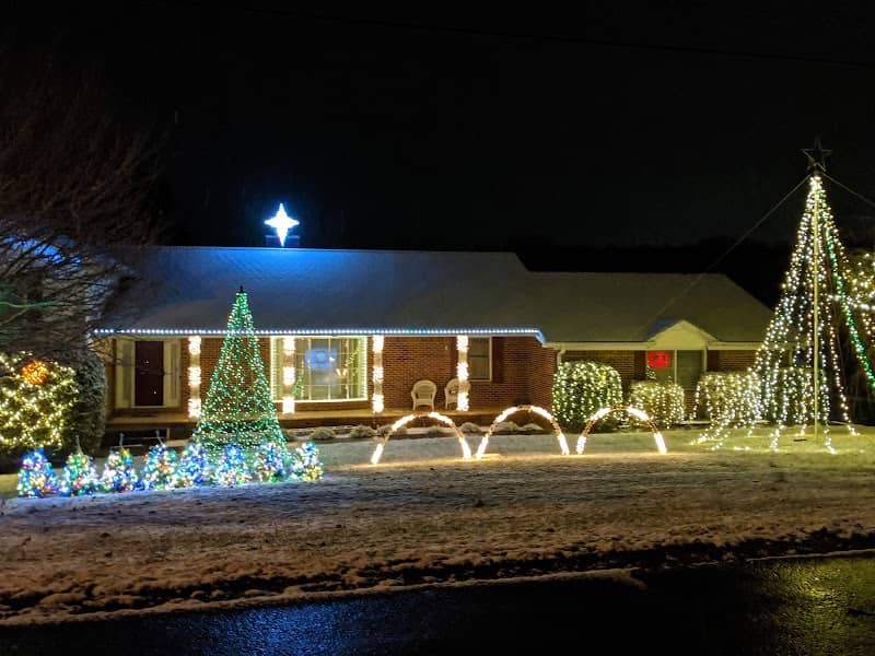 Daugherty Christmas Lights - Image 1