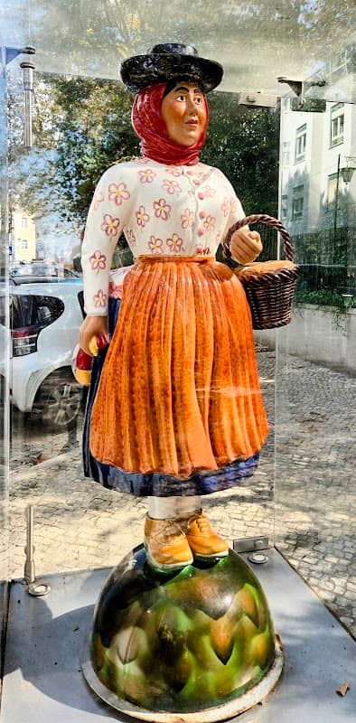 Rota Bordaliana - Saloia com cesto - Image 1