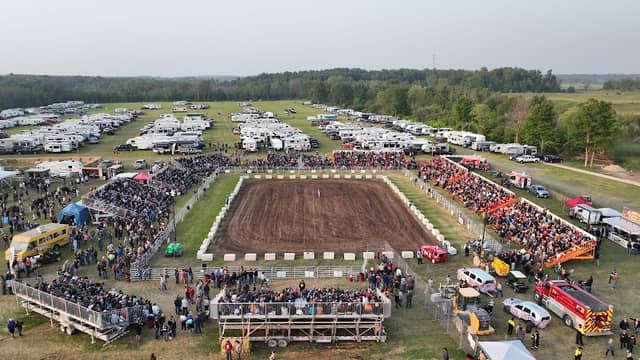 Dungannon Super Pull and Demo Derby - Image 1