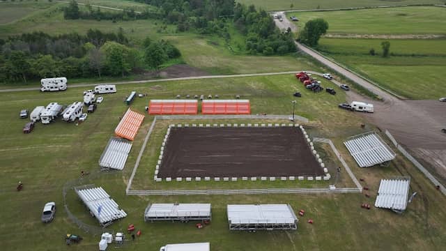 Dungannon Super Pull and Demo Derby - Image 2