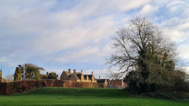 Manor Park - Image 2