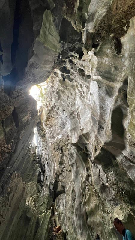 Cudugnon Cave - Image 1