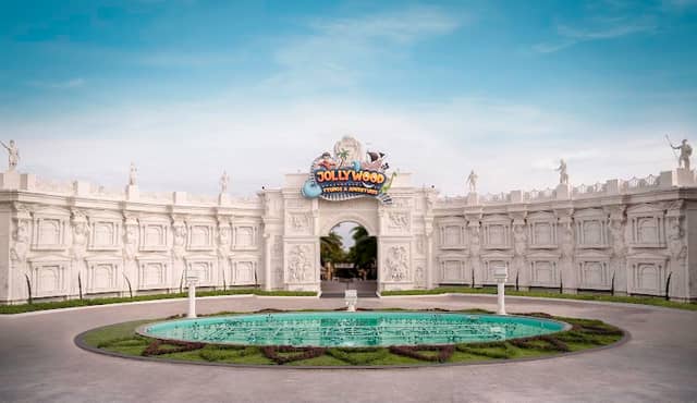 Vels Jollywood Studios and Adventure - Image 1