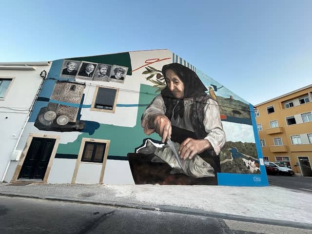 Mural ‘Gestos’ por c’marie - Image 1