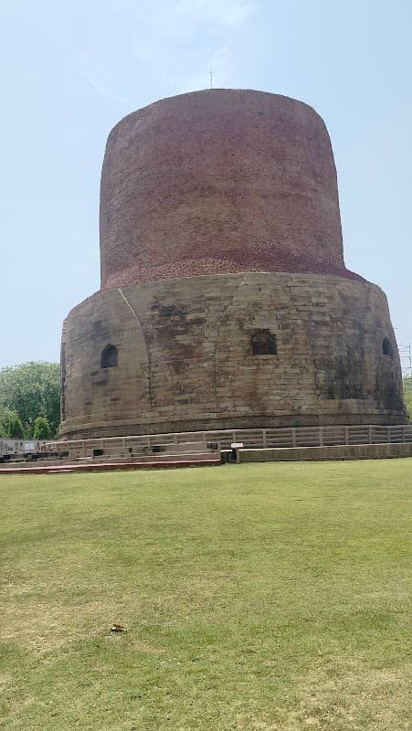 Sarnath Stupa Miniature Near Mahamaya Flyover - Image 2