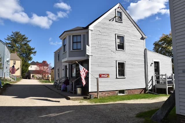 Strawbery Banke Museum - Image 1