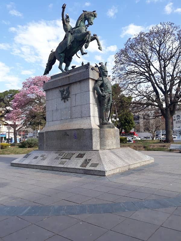 Plaza 1 ° de Mayo - Image 2