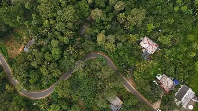 Anniyartholu, Kerala - Image 1