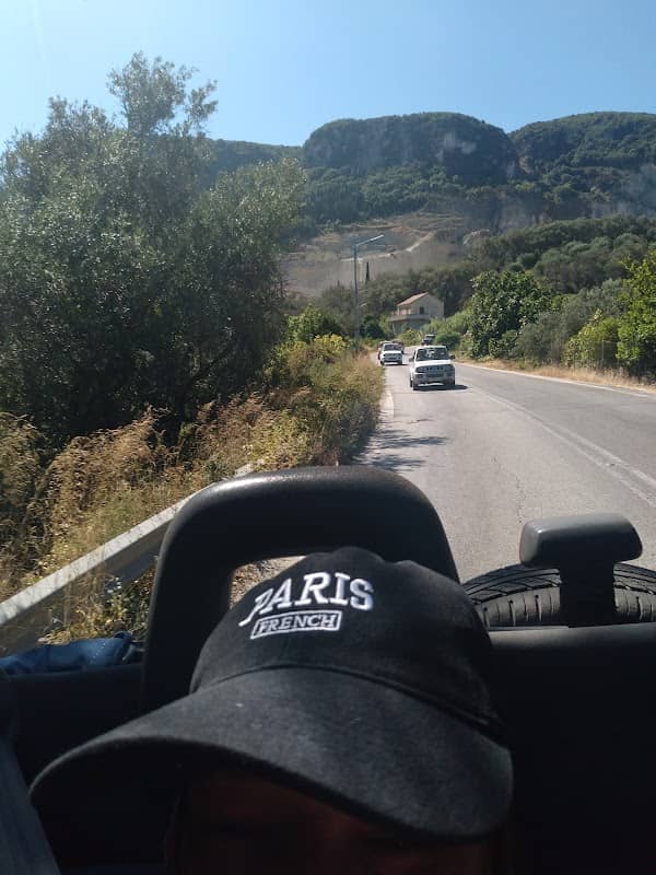 Excursion jeep - Image 1