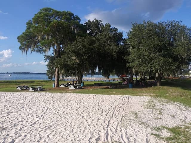 Waterfront Park - Image 3