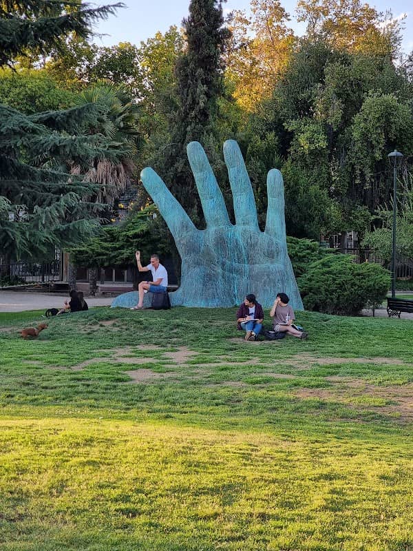 Escultura ODA AL AIRE de Ignacio Bahna - Image 2
