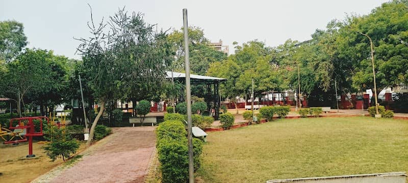 Sethi Colony Park - Image 1