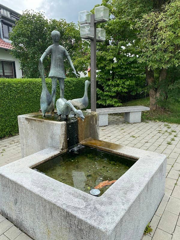 Gänselieselbrunnen - Image 1