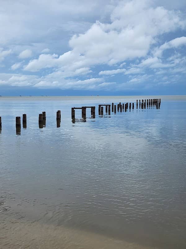 Best Relaxing Beach and Viewing Spot - Image 2