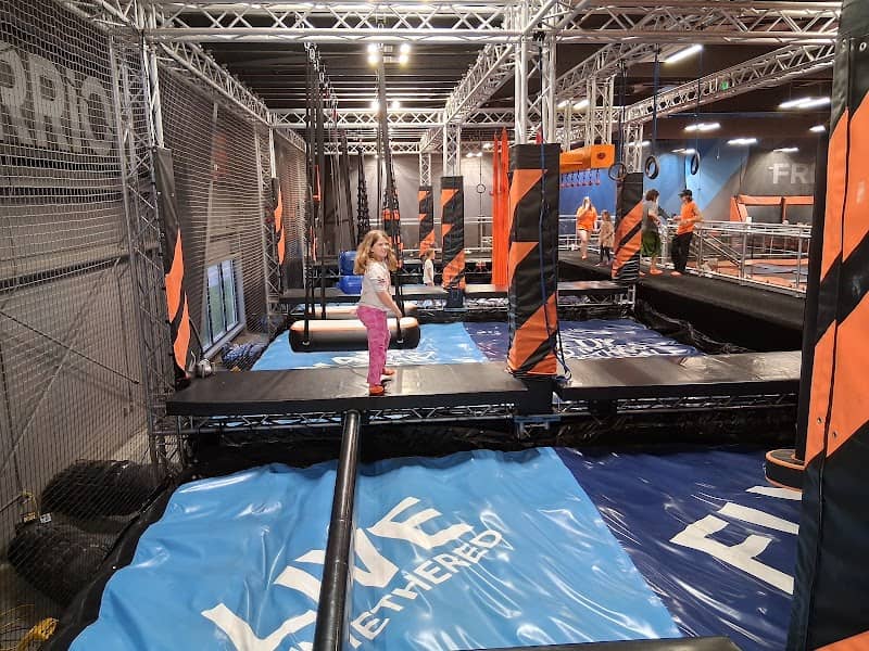 Sky Zone - Image 2