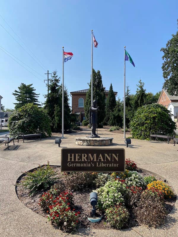 Hermann: Germania’s Liberator Statue - Image 1