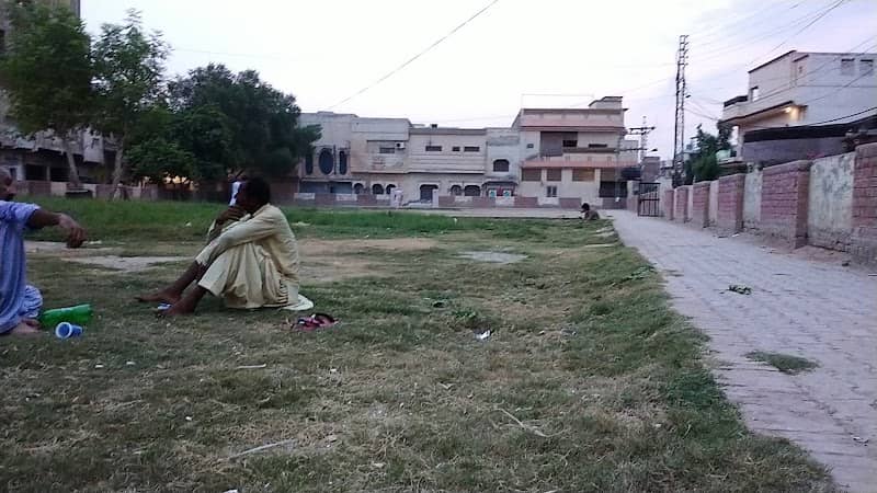 Triangle Khayaban Park D G Khan - Image 1