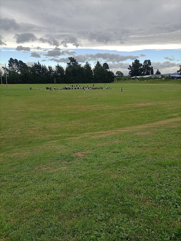 Gladstone Park - Image 1