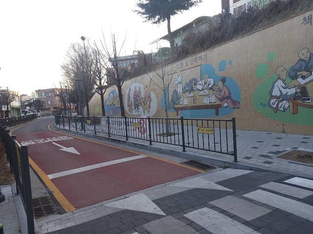 운리단길 입구 - Image 1