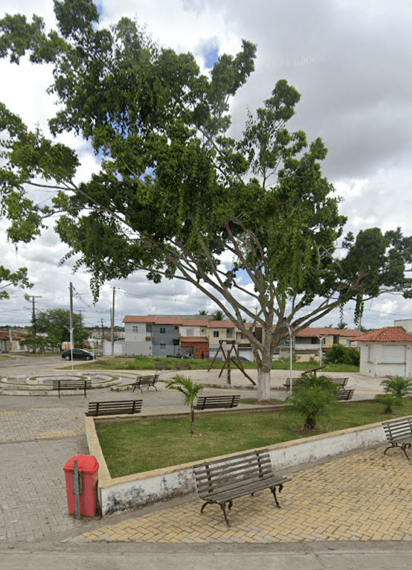 Praça Helena Mascarenhas - Conceição II - Image 1