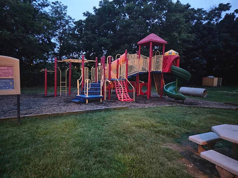 Veterans Park - Image 1