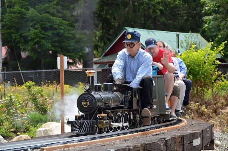 Great Northern & Cascade Railway - Image 1