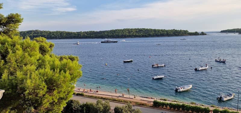 Beach Rujnica - Image 1