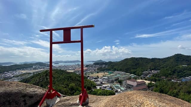 天空の鳥居(玉野市) - Image 1