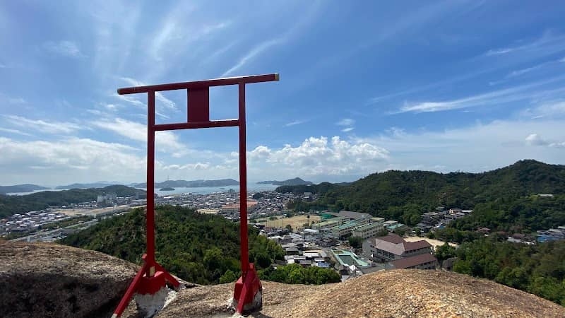天空の鳥居(玉野市) - Image 1