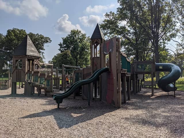 Riverside Park - Image 1