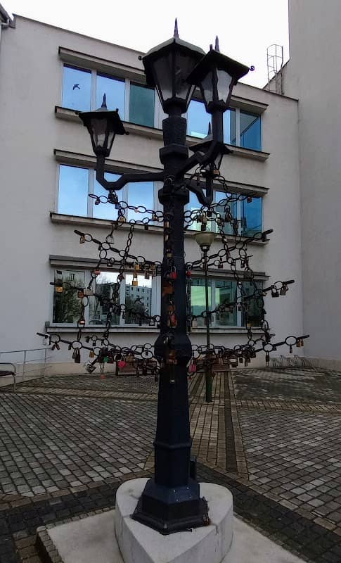 Szerelemlakat fája - Image 1