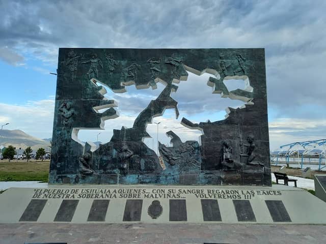 Malvinas Memorial - Image 1