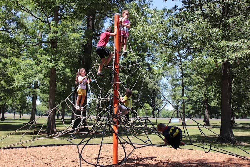 Calvert City Old Park - Image 1