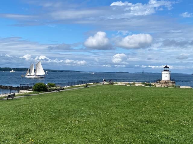 Bug Light Park - Image 1