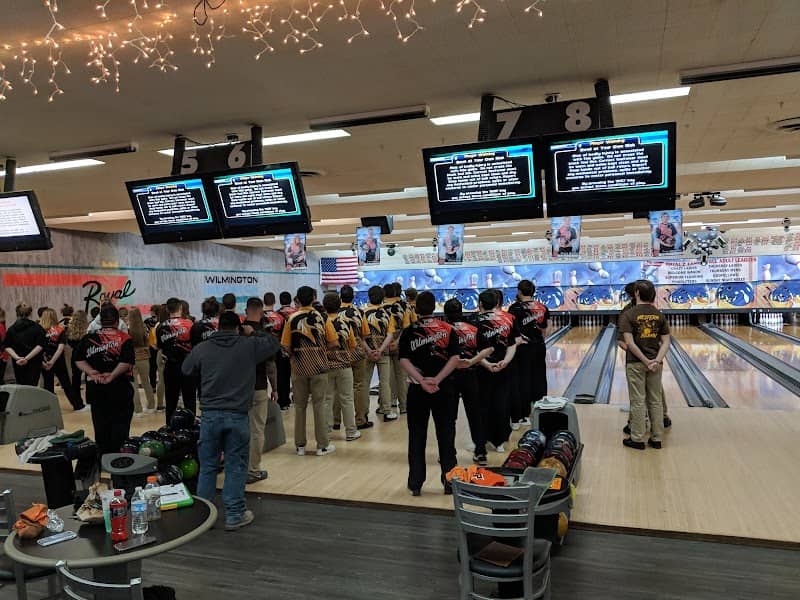 Royal Z Lanes - Image 1