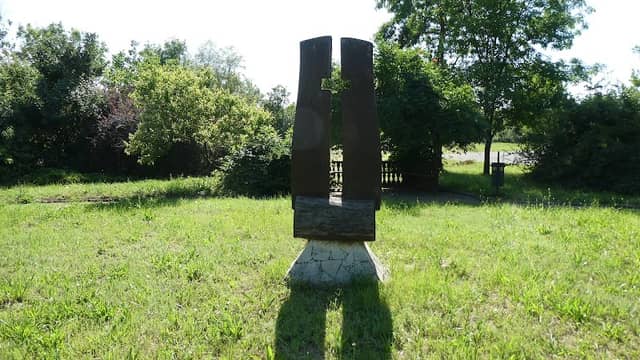 Detk Park - Image 1