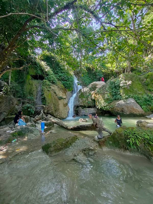 Casat Falls - Image 2
