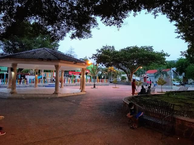 Duverge Central Park - Image 1