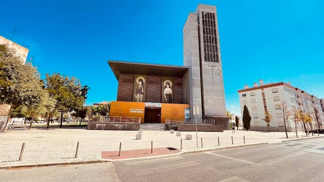 Igreja dos Pastorinhos - Image 1